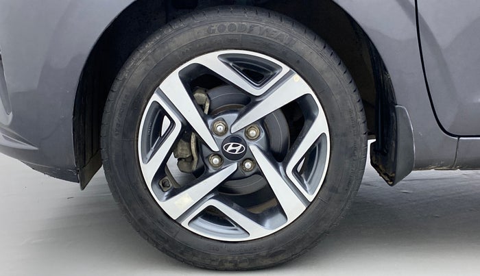 2020 Hyundai AURA SX PETROL, Petrol, Manual, 26,203 km, Left Front Wheel