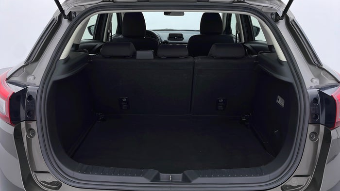 MAZDA CX 3-Boot Inside View