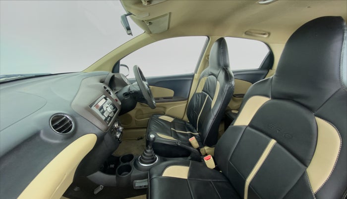 2013 Honda Brio 1.2 V MT I VTEC, CNG, Manual, 33,598 km, Right Side Front Door Cabin