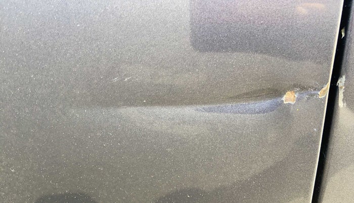 2015 Hyundai Verna FLUIDIC 1.6 VTVT S, Petrol, Manual, 22,851 km, Front passenger door - Minor scratches