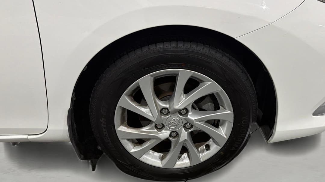 2017 Toyota Corolla Ascent Sport, Automatic, 105719 km, Right Front Wheel