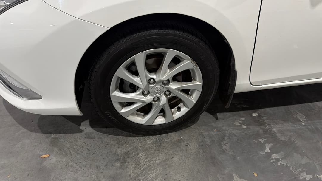 2017 Toyota Corolla Ascent Sport, Automatic, 105719 km, Left Front Wheel