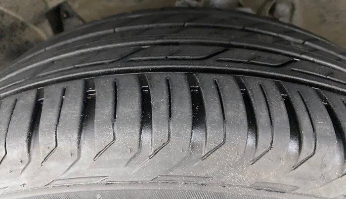 2019 Renault Duster RXS (O) CVT, Petrol, Automatic, 54,423 km, Left Front Tyre Tread