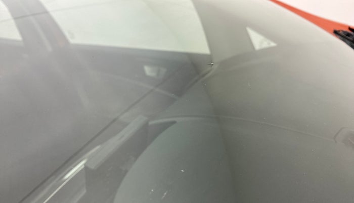 2014 Ford Ecosport 1.5 TREND TDCI, Diesel, Manual, 96,718 km, Front windshield - Minor spot on windshield