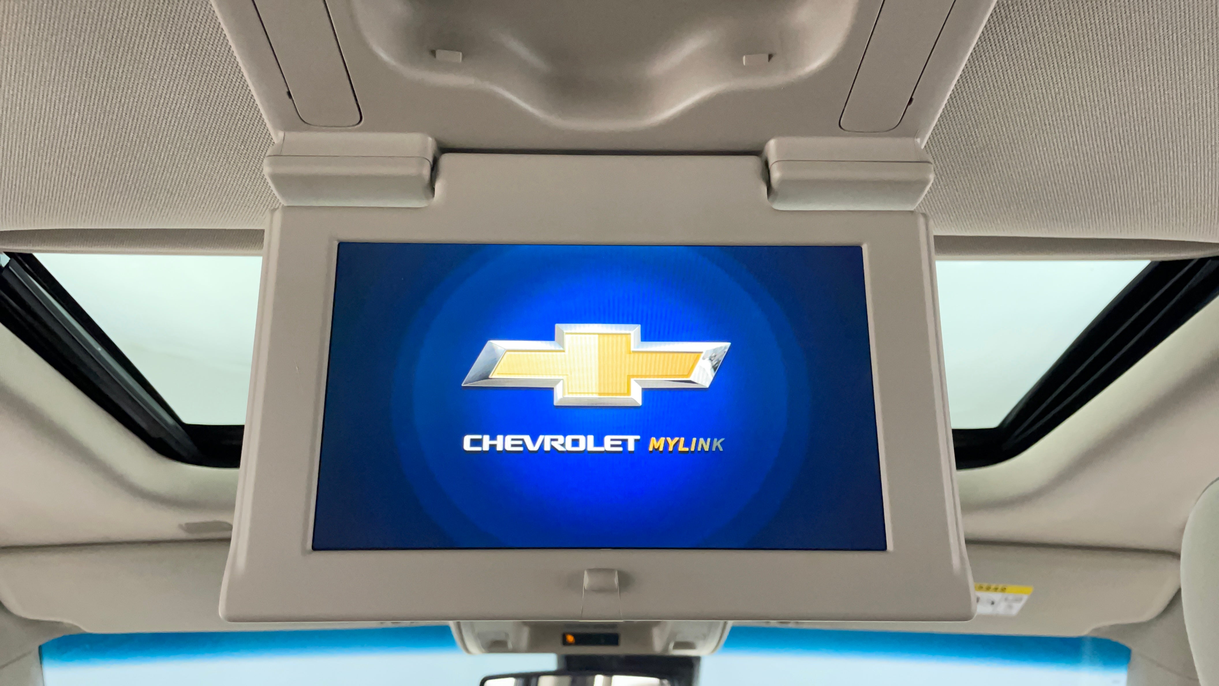 Chevrolet Tahoe-Display Screen For Rear Passengers