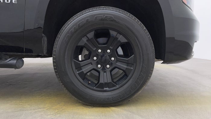 CHEVROLET TAHOE-Right Front Tyre