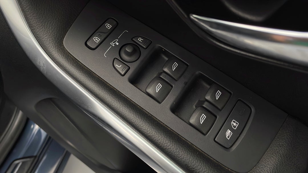 Drivers Side Door Panel Controls