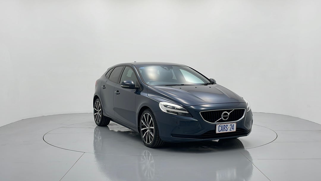 Right Front Diagonal (45- Degree) View