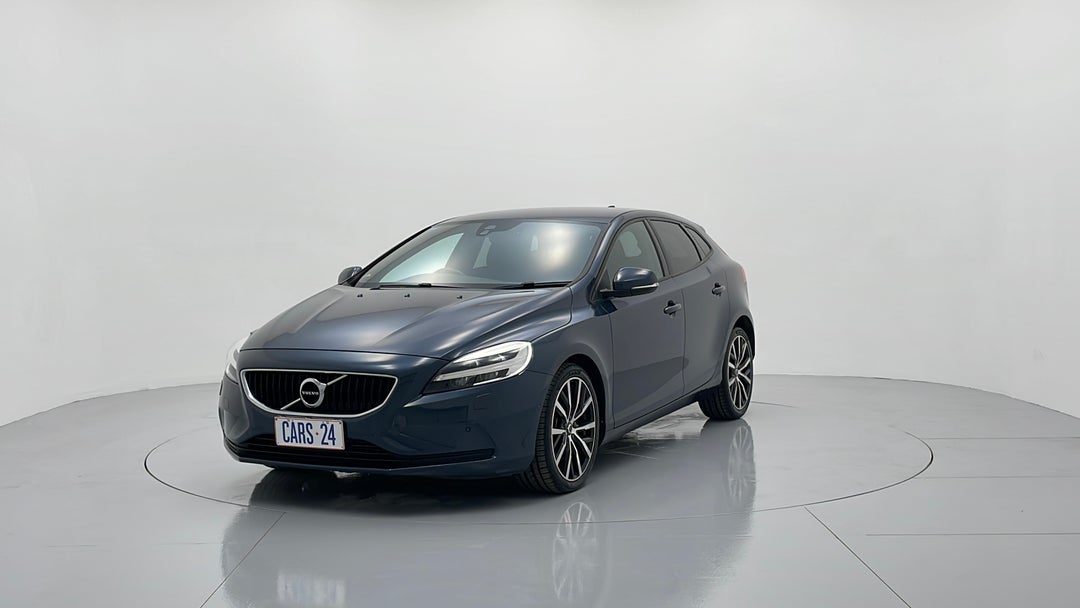 Left Front Diagonal (45- Degree) View