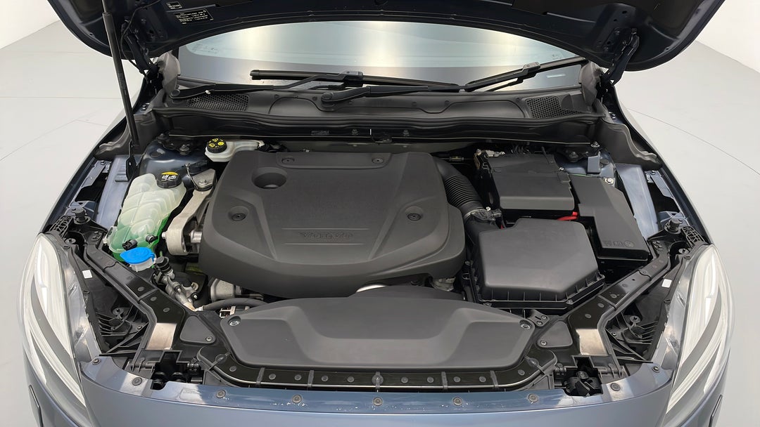 Open Bonnet (Engine)