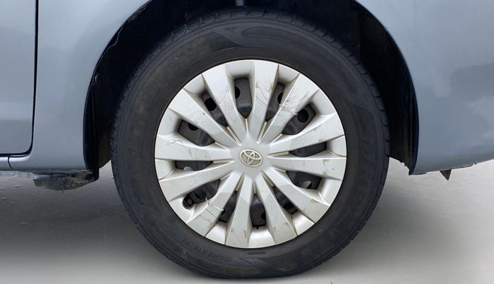 2015 Toyota Etios G, Petrol, Manual, 86,484 km, Right Front Wheel