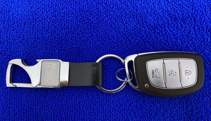 2017 Hyundai Elite i20 ASTA 1.2 (O), Petrol, Manual, 63,398 km, Key Close Up