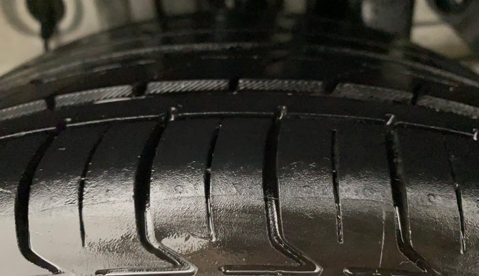 2017 Hyundai Elite i20 ASTA 1.2 (O), Petrol, Manual, 63,398 km, Left Rear Tyre Tread