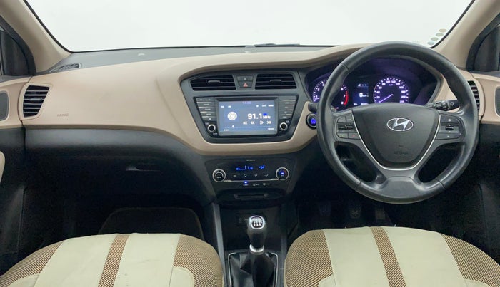 2017 Hyundai Elite i20 ASTA 1.2 (O), Petrol, Manual, 63,398 km, Dashboard