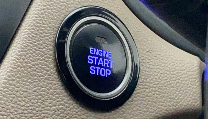 2017 Hyundai Elite i20 ASTA 1.2 (O), Petrol, Manual, 63,398 km, Keyless Start/ Stop Button
