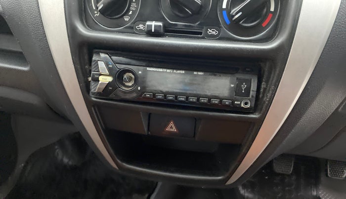 2018 Maruti Alto 800 LXI, Petrol, Manual, 57,440 km, Infotainment system - Button has minor damage