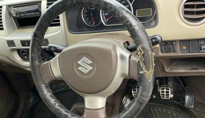 2010 Maruti Zen Estilo VXI, Petrol, Manual, 44,303 km, Steering wheel - Steering cover is minor torn