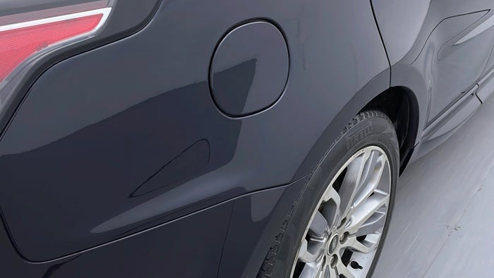 LAND ROVER RANGE ROVER SPORT-Quarter Panel RHS Scratch