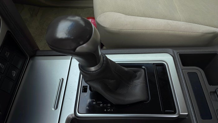 TOYOTA PRADO-Gear Lever