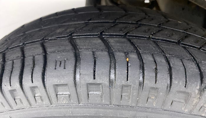 2018 Maruti Eeco 5 STR WITH AC PLUSHTR, Petrol, Manual, 53,190 km, Right Rear Tyre Tread