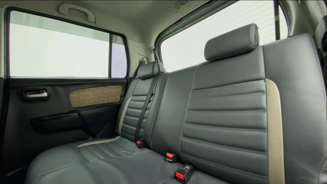Right Side Rear Door Cabin