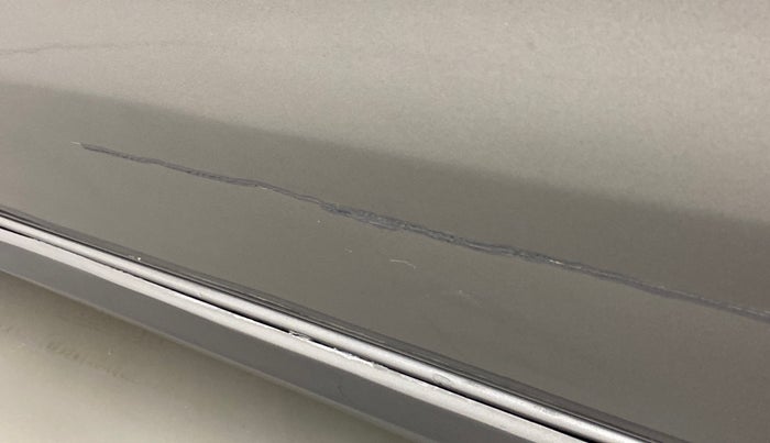 2018 Maruti Wagon R 1.0 VXI PLUS, Petrol, Manual, 32,105 km, Front passenger door - Minor scratches