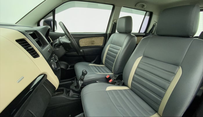 2018 Maruti Wagon R 1.0 VXI PLUS, Petrol, Manual, 32,105 km, Right Side Front Door Cabin