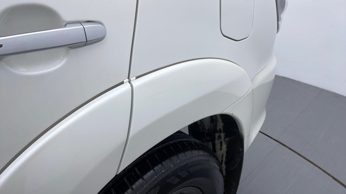 TOYOTA FORTUNER-Quarter Panel LHS Scratch