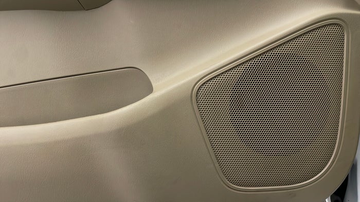 TOYOTA FORTUNER-Speakers