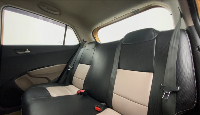 2013 Hyundai Grand i10 SPORTZ 1.2 KAPPA VTVT, Petrol, Manual, 76,761 km, Right Side Rear Door Cabin