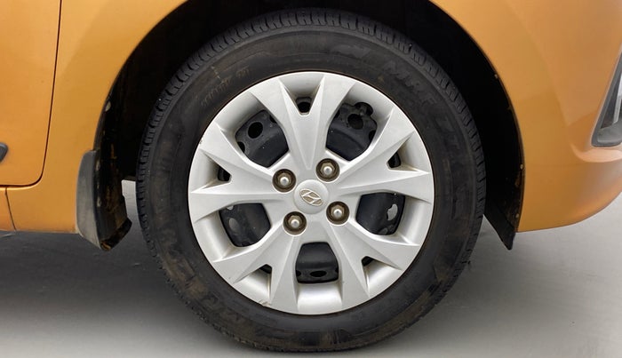 2013 Hyundai Grand i10 SPORTZ 1.2 KAPPA VTVT, Petrol, Manual, 76,761 km, Right Front Wheel
