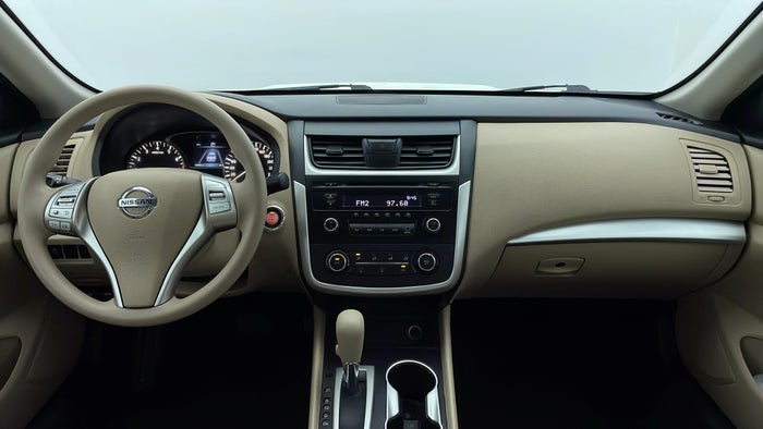 NISSAN ALTIMA-Dashboard View