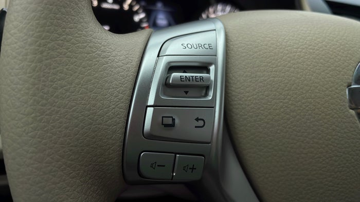 NISSAN ALTIMA-Drivers Control