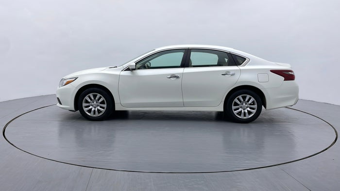 NISSAN ALTIMA-Left Side View