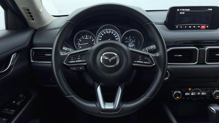 MAZDA CX 5-Steering Wheel Close-up