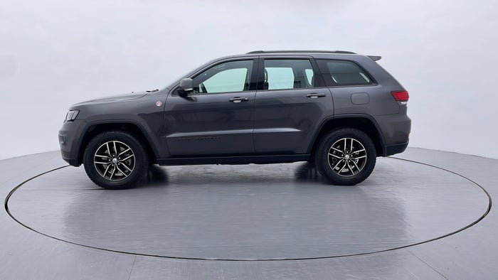 JEEP GRAND CHEROKEE-Left Side View