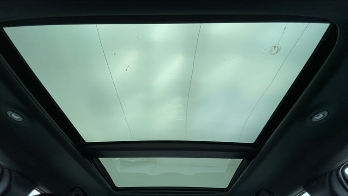JEEP GRAND CHEROKEE-Interior Sunroof/Moonroof