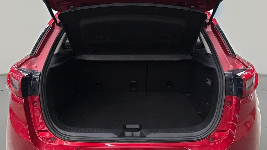 2017 Mazda CX-3 S Touring (AWD), Automatic, 41634 km, Boot Inside View