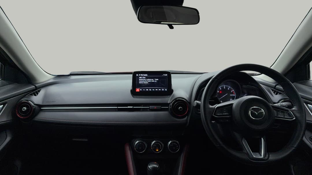 2017 Mazda CX-3 S Touring (AWD), Automatic, 41634 km, Dashboard View