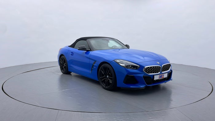 BMW Z4-Right Front Diagonal (45- Degree) View