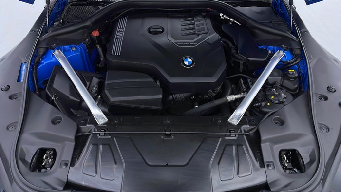 BMW Z4-Engine Bonet View
