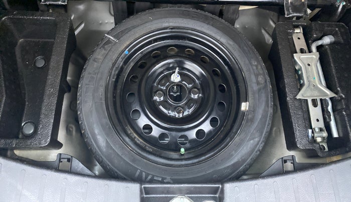2017 Maruti Wagon R 1.0 VXI, Petrol, Manual, 27,591 km, Spare Tyre
