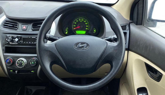 2017 Hyundai Eon ERA PLUS, Petrol, Manual, 44,227 km, Steering Wheel Close Up