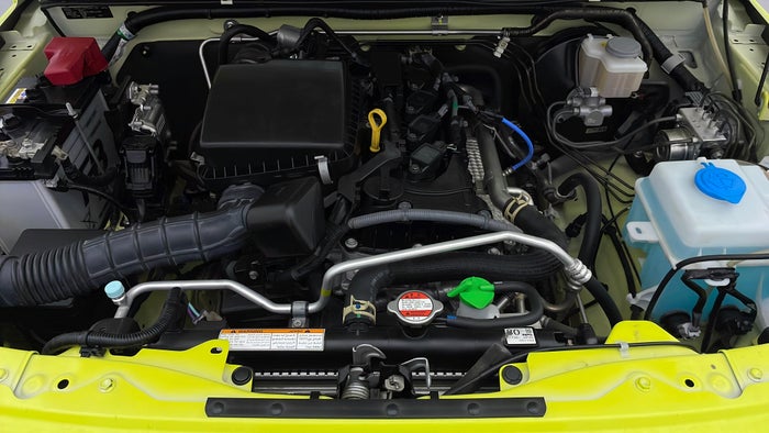 SUZUKI JIMNY-Engine Bonet View