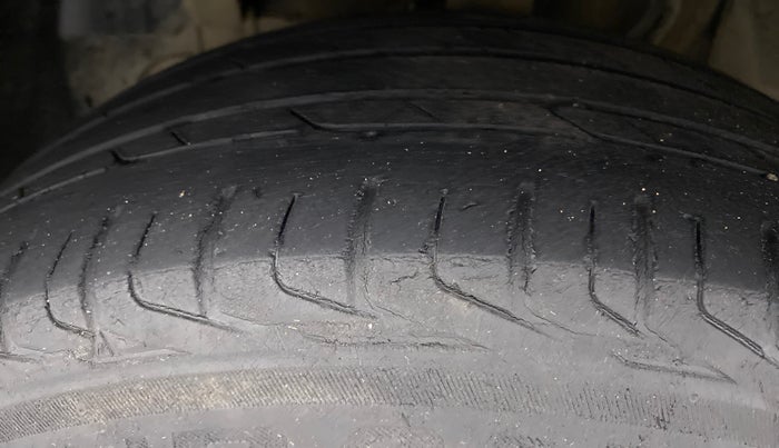 2017 Tata NEXON XZ+ 1.2, Petrol, Manual, 67,868 km, Left Front Tyre Tread
