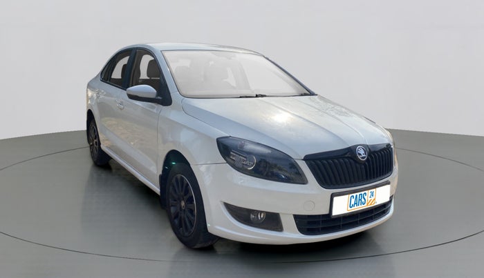 2016 Skoda Rapid 1.5 TDI AT STYLE PLUS BLACK PACKAGE, Diesel, Automatic, 97,782 km, Right Front Diagonal
