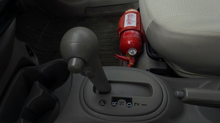 NISSAN SUNNY-Gear Lever