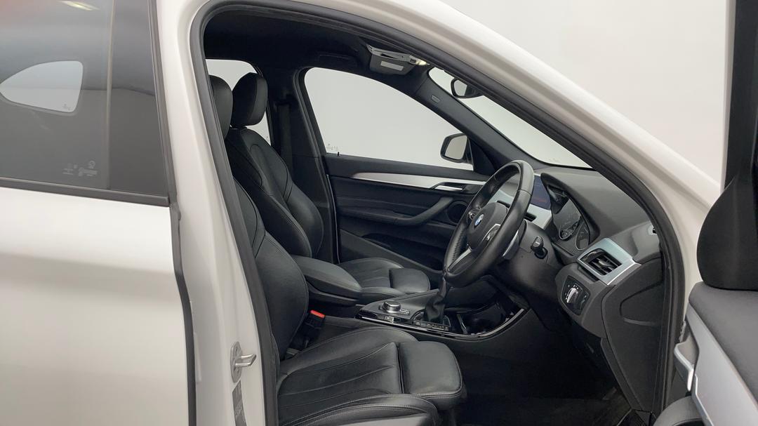 2017 BMW X1 Xdrive 25i M Sport, Automatic, 80235 km, Right Side Front Door Cabin View