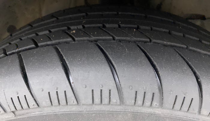 2015 Honda City VX CVT PETROL, Petrol, Automatic, 89,957 km, Right Front Tyre Tread