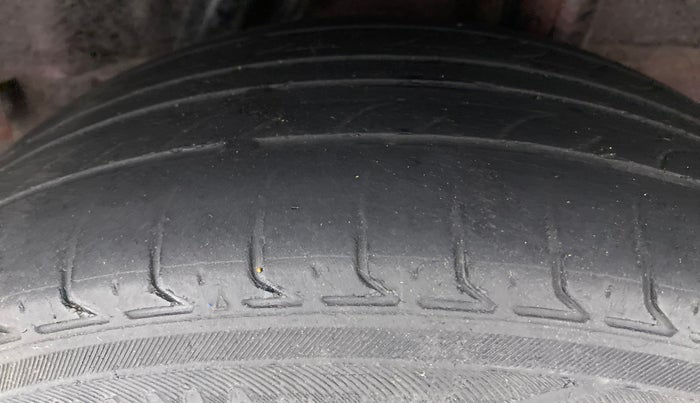 2015 Honda City VX MT PETROL, Petrol, Manual, 85,756 km, Left Rear Tyre Tread